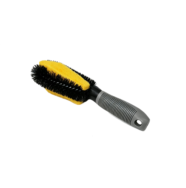 CC402.0010.3 Utility Brush